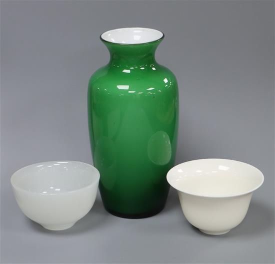 Three Chinese Peking glass vases and two bowls